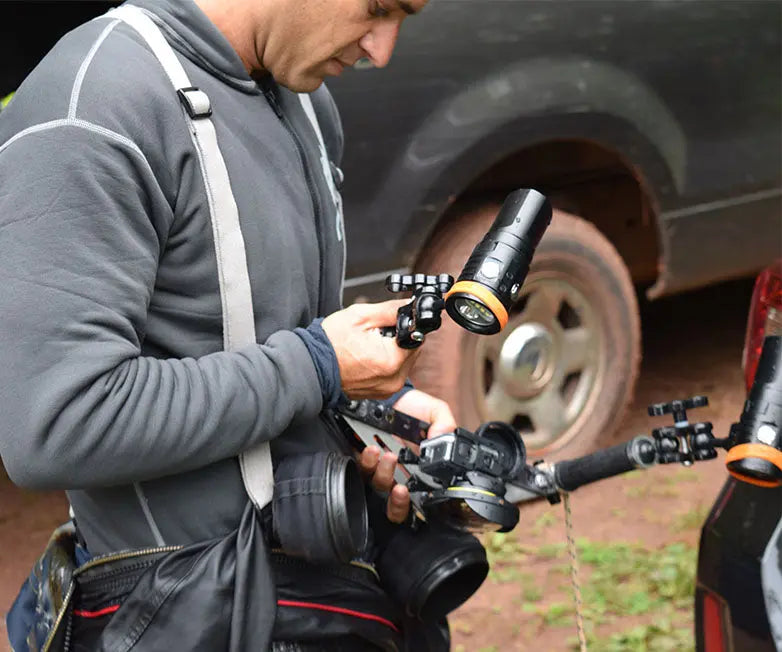 OrcaTorch D900V 2200 Lumens Video Dive Light