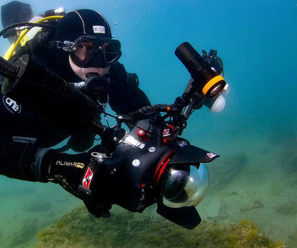 OrcaTorch D910V 5000 Lumens High CRI Neutral White Video Light for Underwater Photography